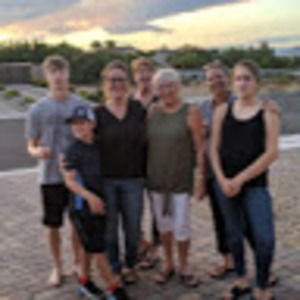 Meet your Posher, Carla